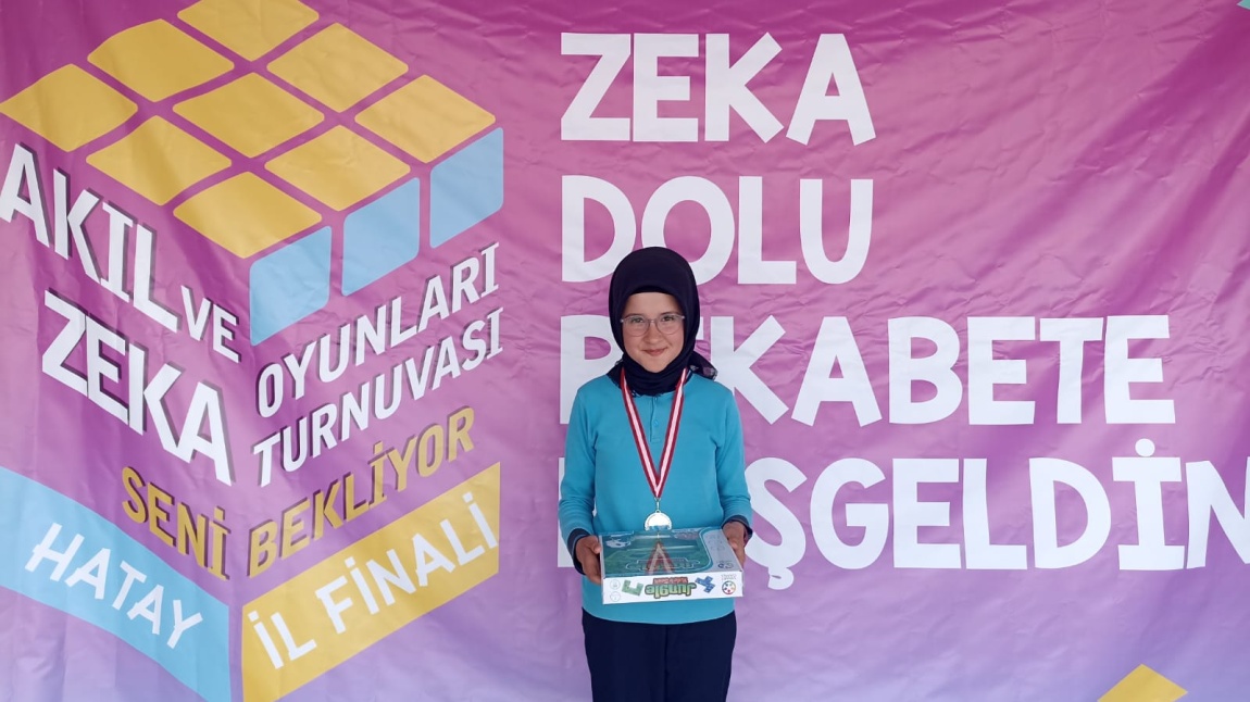 Öğrencimiz Nesibe Nur Sahyunoğlu Hatay il ikincisi oldu.
